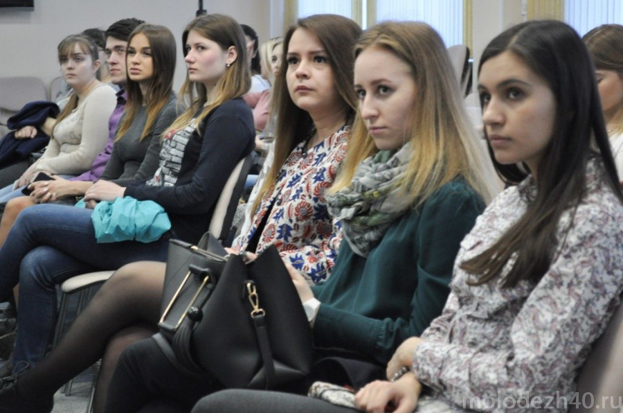 Студенты губернаторских групп встретились с представителями калужской таможни и финансового сектора