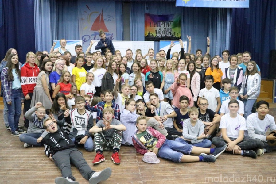 Участники конкурса управленцев «Лидеры России» посетили калужский «Ровесник»