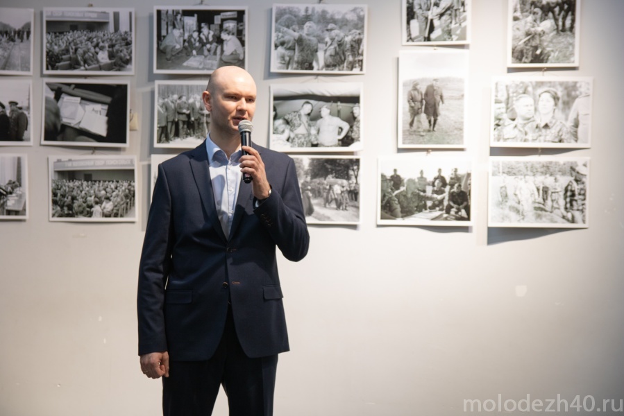 В Калуге открылась фотовыставка, посвященная истории поискового движения
