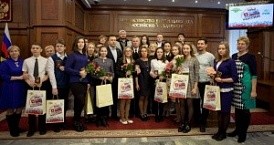 Юные калужанки приняли участие во Всероссийском этапе акции «Мы – граждане России»