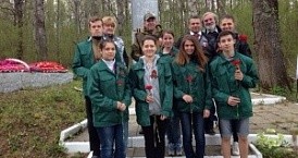 Молодежь почтила память Подольских курсантов.
