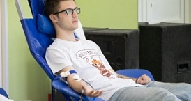 Более 7 литров крови сдали добровольцы на донорской акции